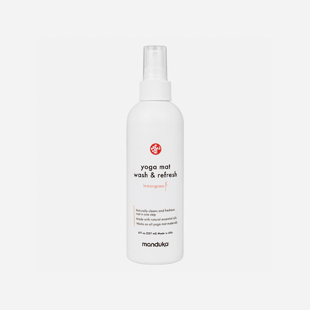 Chai Xịt Vệ Sinh Thảm Manduka Hương Sả Chanh - 8Oz